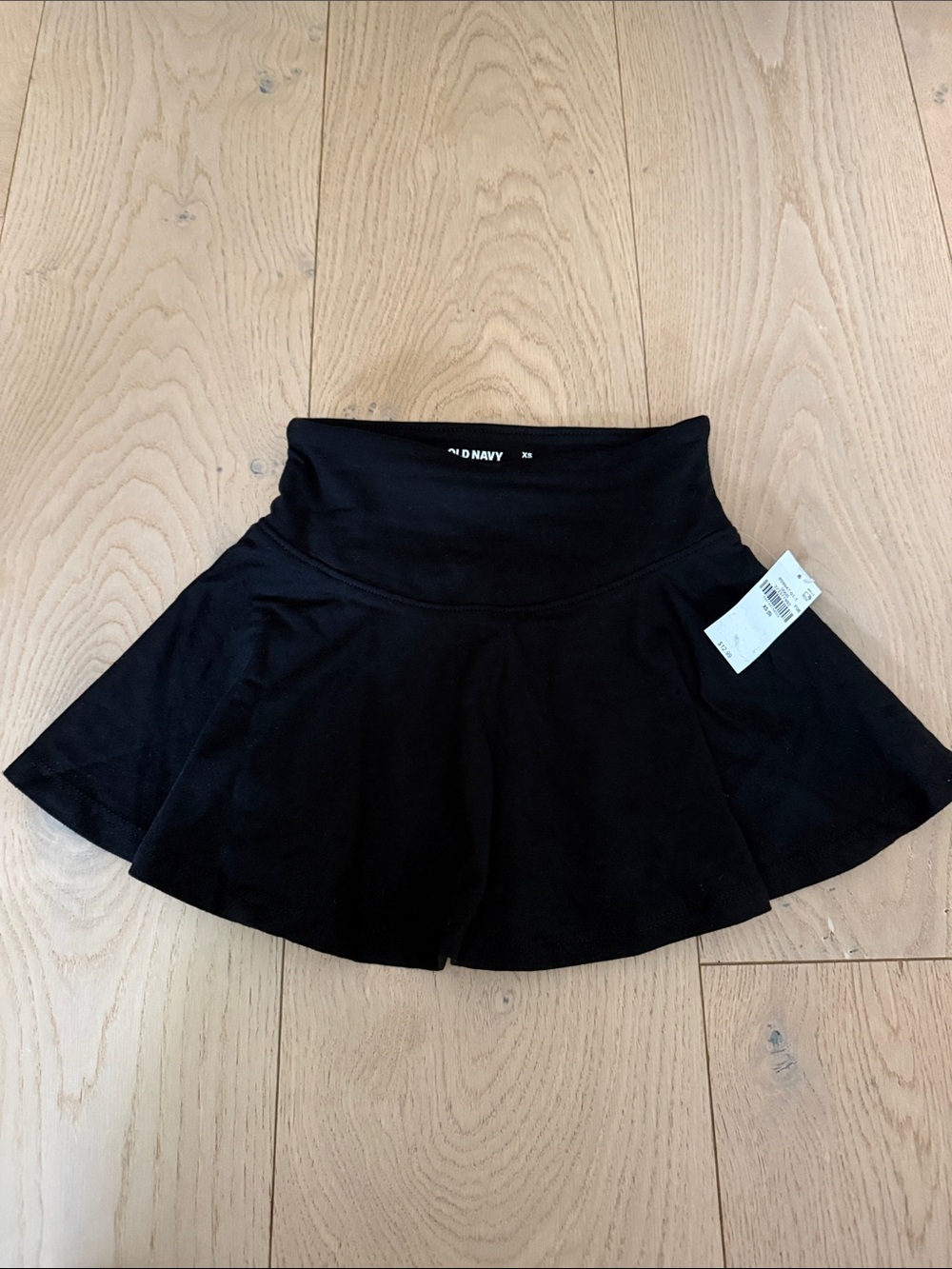 New kids size 5 skirt